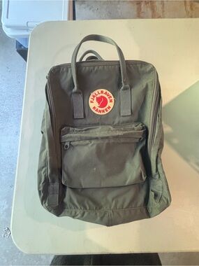 Fjallraven Kånken Backpack in Gray with Red Logo